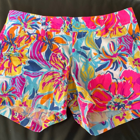 Lilly Pulitzer Pants - Women’s Lilly Pulitzer Callahan Shorts Sz 4 EUC